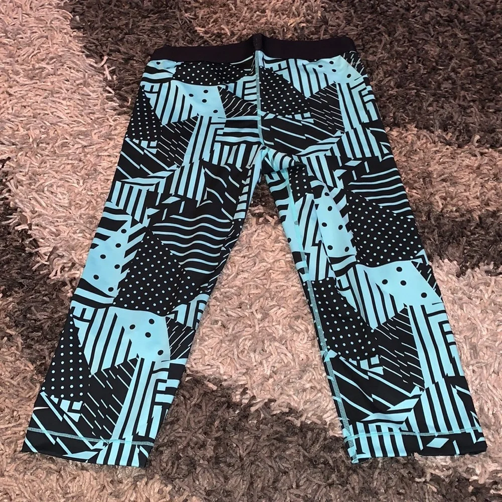 Nike Pro XL gym pants good cond - Picture 2 of 3